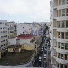 Appartement Vide – avec balcon A Louer  – Centre ville -Tanger