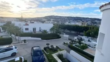 Villa Vide à Vendre Avec Petit Jardin – Moujahidine -Tanger